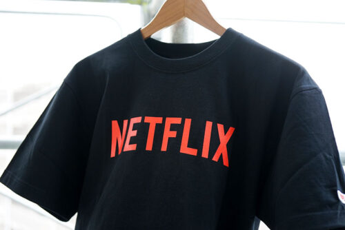 NETFLIX × BEAMS / Staff T-Shirt（フロント）