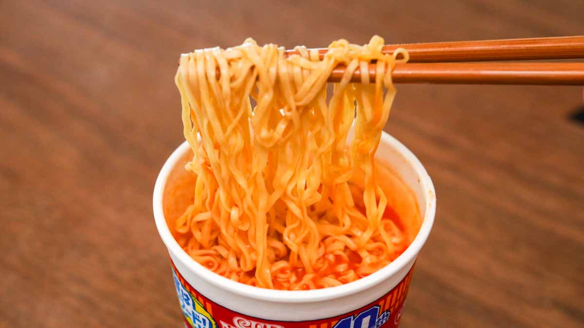 カップヌードル レッドシーフードヌードルの麺