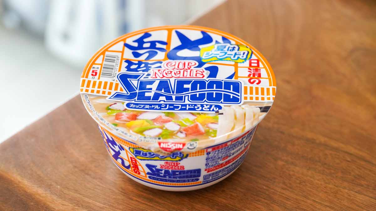 「日清のどん兵衛 カップヌードルシーフードうどん」