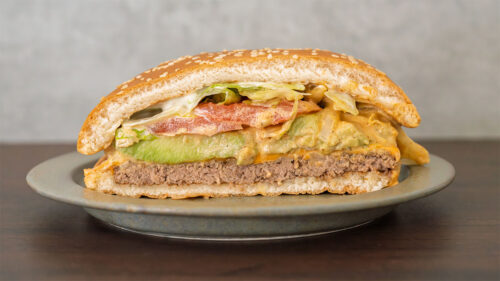 「チーズクリーミーメキシカン アボカドワッパー」の断面