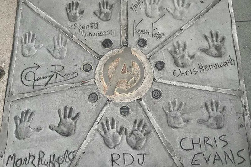 アベンジャーズのサイン